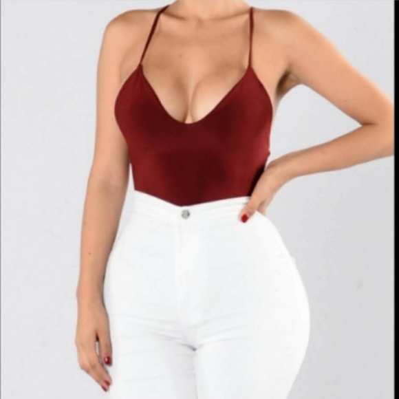 Fashion Nova Tops - 💕 NWOT Fashion Nova burgundy sleek slay bodysuit